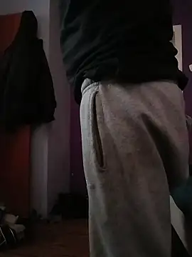 Thoma9034 online show from 11/12/25, 05:57