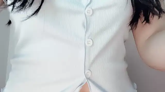 Eloise131499 online show from 03/16/26, 12:49