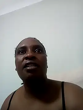 QueenRomaxx1 online show from 11/07/25, 12:10