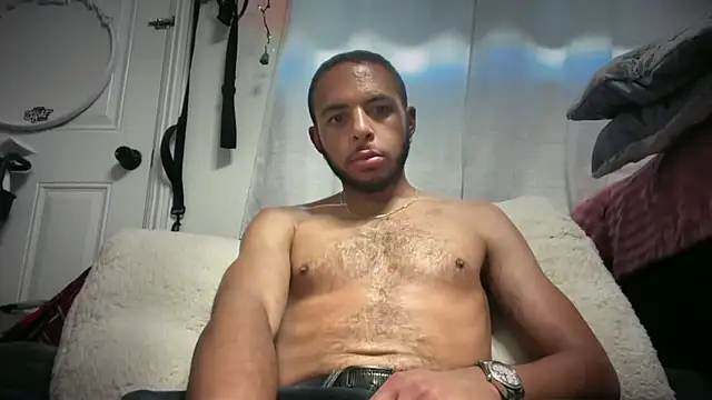 Snapshot of DERTYLAY chatting on 12/18/25, 08:26 DERTYLAY online show from 12/18/25, 08:26