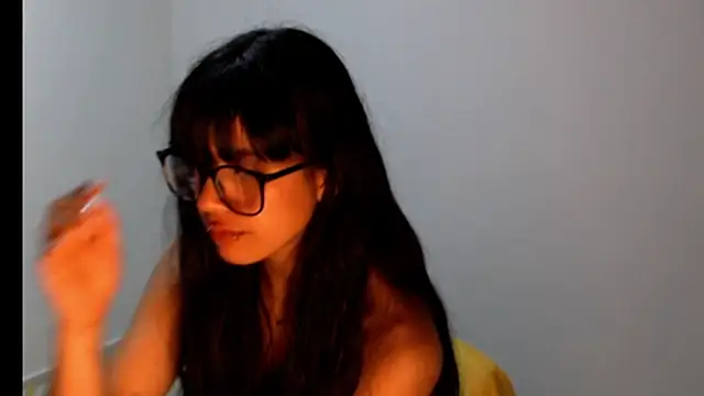 Snapshot of meganmiauu chatting on 06/17/26, 01:12 meganmiauu online show from 06/17/26, 01:12