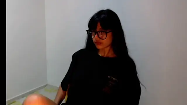 Snapshot of meganmiauu chatting on 06/21/26, 12:19 meganmiauu online show from 06/21/26, 12:19
