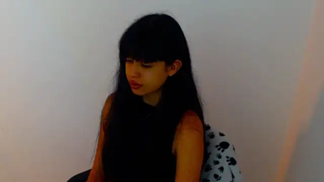 Snapshot of meganmiauu chatting on 07/27/26, 12:45 meganmiauu online show from 07/27/26, 12:45