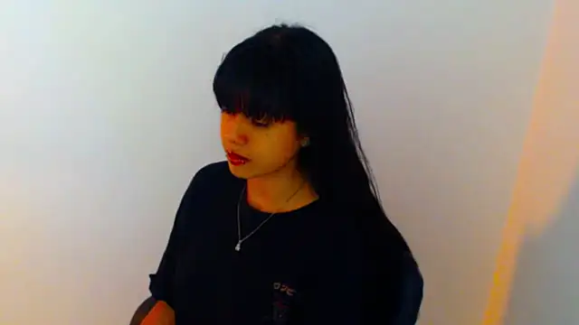 Snapshot of meganmiauu chatting on 08/02/26, 01:37 meganmiauu online show from 08/02/26, 01:37