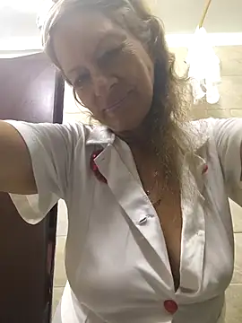 MaryeLunna online show from 10/05/25, 11:08