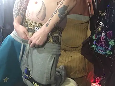 imglorious1010 online show from 02/26/26, 04:22