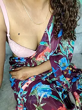 Tamilpallavi online show from 02/05/26, 04:06