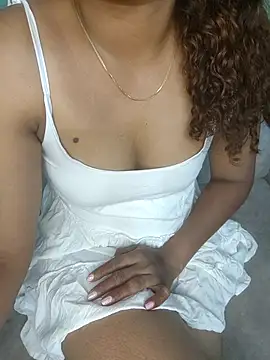 Tamilpallavi online show from 03/25/26, 03:01