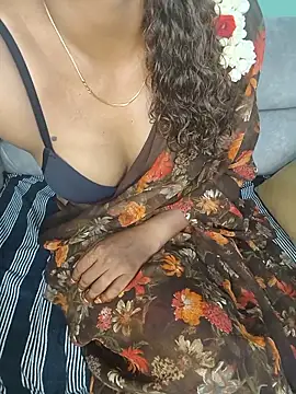 Snapshot of Tamilpallavi chatting on 05/29/26, 02:53 Tamilpallavi online show from 05/29/26, 02:53