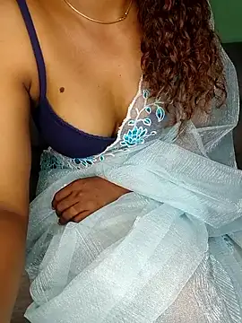 Snapshot of Tamilpallavi chatting on 06/06/26, 10:42 Tamilpallavi online show from 06/06/26, 10:42