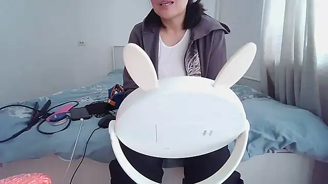 Snapshot of sakuradelreina chatting on 10/16/25, 05:19 sakuradelreina online show from 10/16/25, 05:19