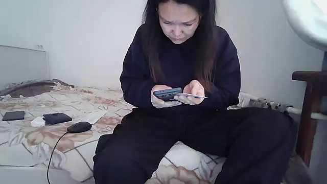 Snapshot of sakuradelreina chatting on 01/19/26, 04:27 sakuradelreina online show from 01/19/26, 04:27