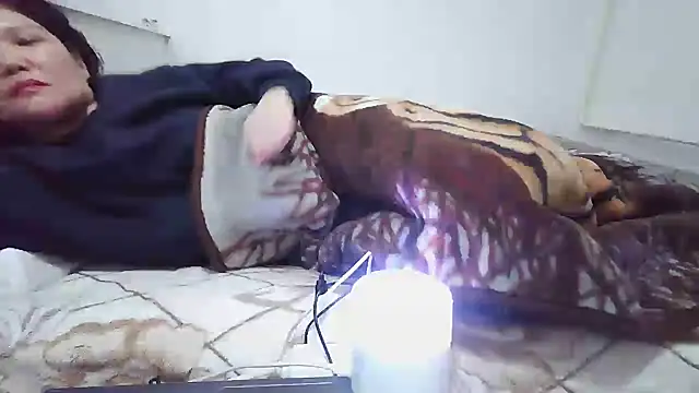 Snapshot of sakuradelreina chatting on 02/13/26, 05:42 sakuradelreina online show from 02/13/26, 05:42