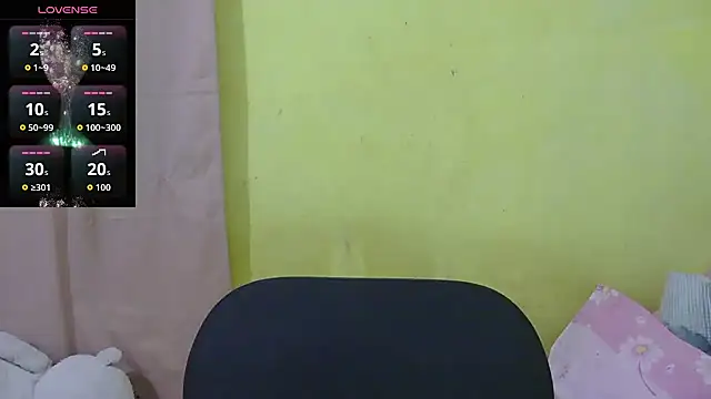 Snapshot of HornyAsian4uxx chatting on 10/10/25, 06:40 HornyAsian4uxx online show from 10/10/25, 06:40