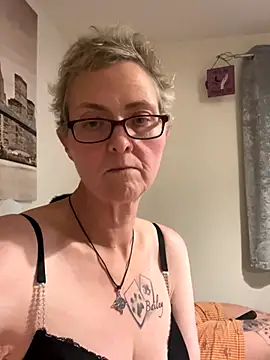 Curvy-Jinx online show from 11/29/25, 08:45