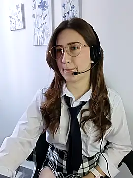 Snapshot of SUSY__06 chatting on 09/24/25, 12:08 SUSY 06 online show from 09/24/25, 12:08