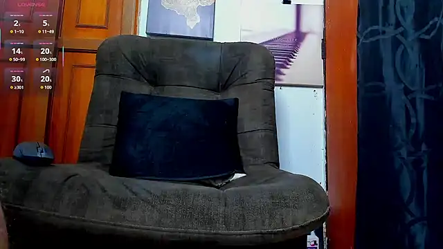 Snapshot of _Dominikxxx_ chatting on 04/30/26, 12:22 Dominikxxx online show from 04/30/26, 12:22
