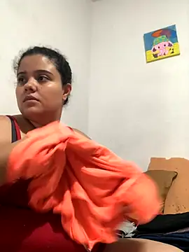 Snapshot of luisahot_9727 chatting on 10/23/25, 04:12 luisahot 9727 online show from 10/23/25, 04:12