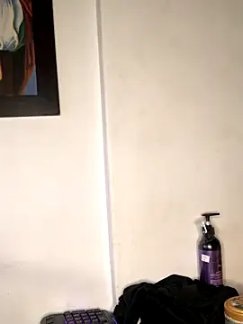 Snapshot of luisahot_9727 chatting on 11/01/25, 07:10 luisahot 9727 online show from 11/01/25, 07:10