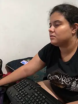 Snapshot of luisahot_9727 chatting on 11/05/25, 02:22 luisahot 9727 online show from 11/05/25, 02:22