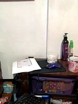 Snapshot of luisahot_9727 chatting on 11/06/25, 03:18 luisahot 9727 online show from 11/06/25, 03:18