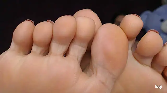 Snapshot of ash_feet chatting on 12/05/25, 03:04 ash feet online show from 12/05/25, 03:04