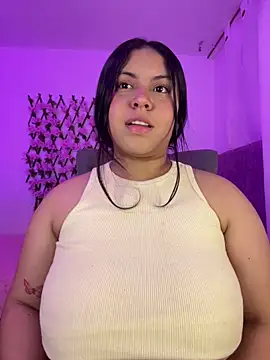 Snapshot of Dominic_Schmit01 chatting on 09/23/25, 04:37 Dominic Schmit01 online show from 09/23/25, 04:37