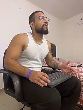 vincentjaxon online show from 11/02/25, 08:39