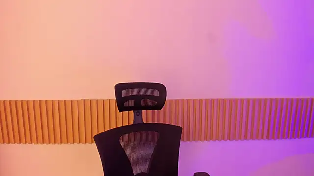 OliviaSweett online show from 10/06/25, 07:00