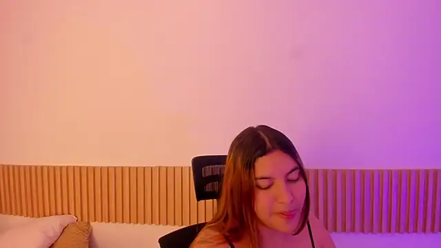 OliviaSweett online show from 11/10/25, 07:02