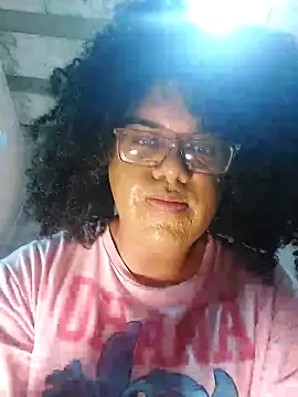 Snapshot of fannyorgastic chatting on 12/02/25, 01:00 fannyorgastic online show from 12/02/25, 01:00