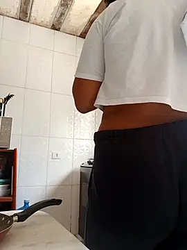 Snapshot of fannyorgastic chatting on 12/20/25, 02:24 fannyorgastic online show from 12/20/25, 02:24