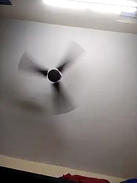 Snapshot of Devi-with-Ram chatting on 11/28/25, 07:11 Devi-with-Ram online show from 11/28/25, 07:11