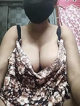 Snapshot of Devi-with-Ram chatting on 02/19/26, 04:47 Devi-with-Ram online show from 02/19/26, 04:47