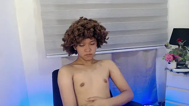 9INCHESHARDCOCK online show from 12/23/25, 06:33