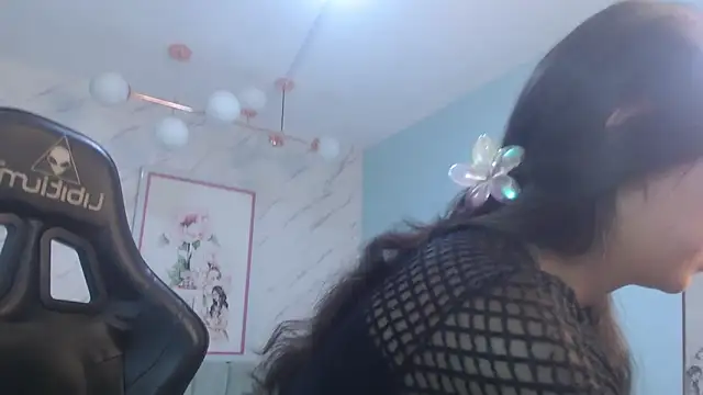 victoria hernandez t  online show from 03/10/26, 01:05