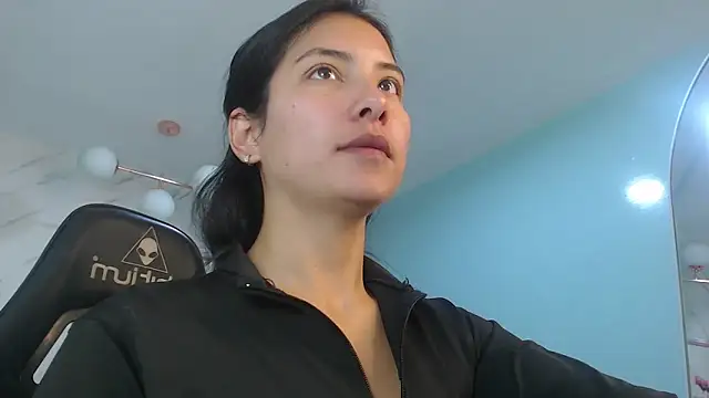 Snapshot of victoria_hernandez_t_ chatting on 05/04/26, 01:07 victoria hernandez t online show from 05/04/26, 01:07