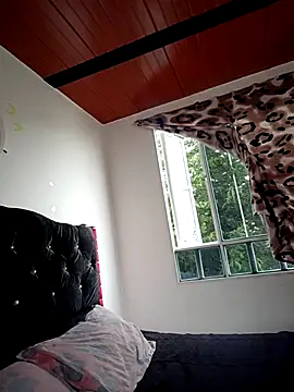 Snapshot of Isa_Acosta chatting on 10/16/25, 03:57 Isa Acosta online show from 10/16/25, 03:57