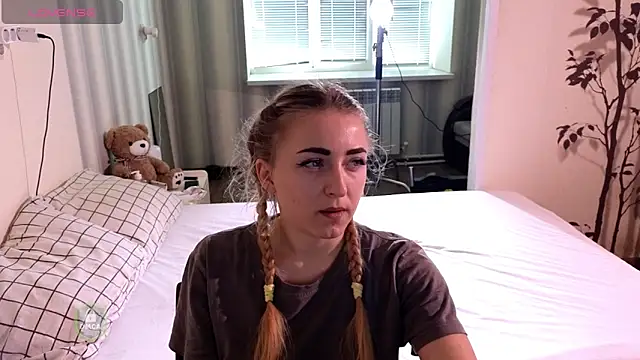 space danger online show from 04/12/26, 06:29