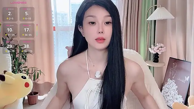 Xiatian520  online show from 10/28/25, 05:55