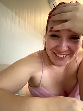 Snapshot of Sweet_lollipop25 chatting on 10/20/25, 05:02 Sweet lollipop25 online show from 10/20/25, 05:02