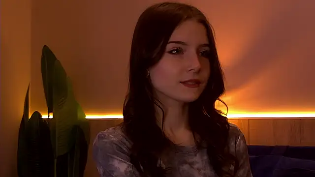 Snapshot of Angel__Rosse chatting on 10/13/25, 03:01 Angel Rosse online show from 10/13/25, 03:01