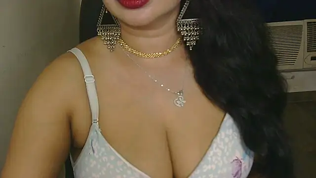 QUEEN SAKHI- online show from 09/19/25, 09:37
