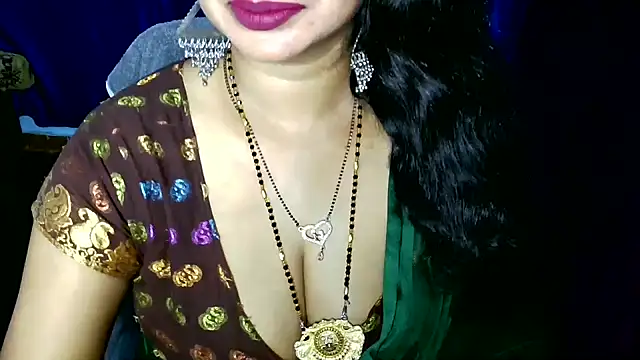 QUEEN SAKHI- online show from 06/18/26, 08:47