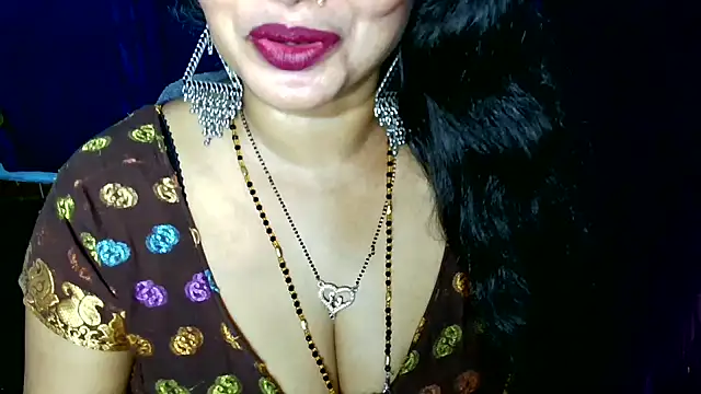QUEEN SAKHI- online show from 06/18/26, 09:14