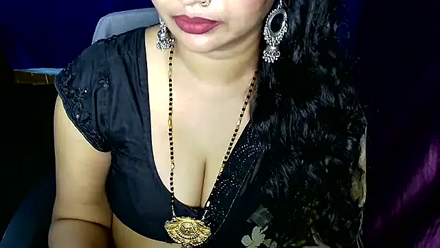 QUEEN SAKHI- online show from 06/27/26, 12:44