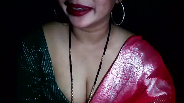 QUEEN SAKHI- online show from 07/19/26, 07:01