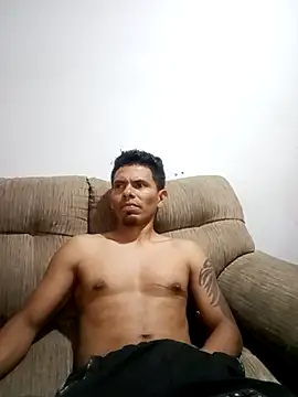 Snapshot of MI_GERALD chatting on 10/31/25, 05:41 MI GERALD online show from 10/31/25, 05:41