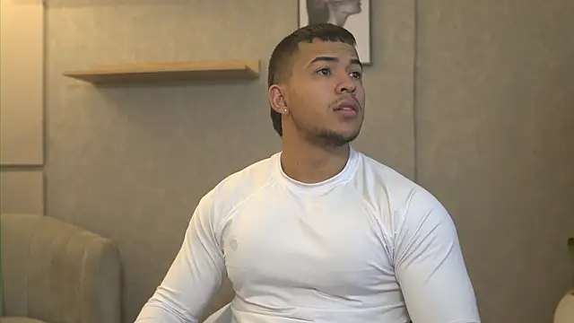 Thiago Valente online show from 02/24/26, 01:42