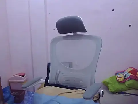 WildPussy4uxx online show from 11/16/25, 06:24